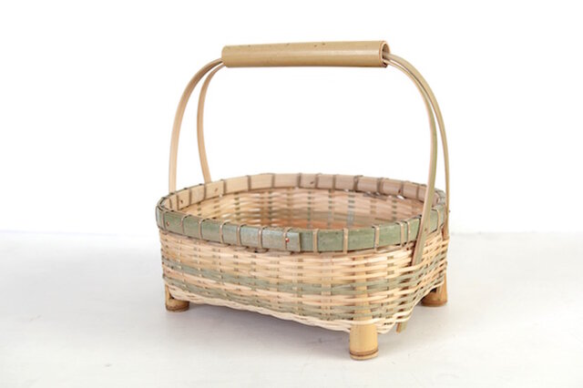 真竹カゴ細工 (手持ちカゴ) | iichi 日々の暮らしを心地よくする