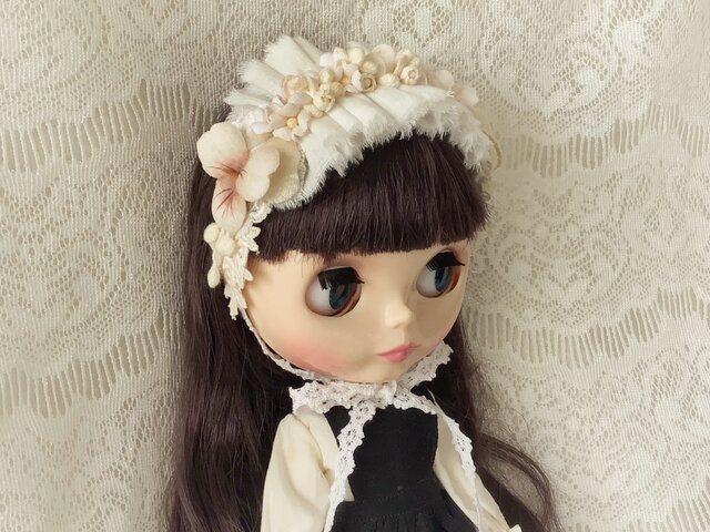 ハンドメイド★♡ブライダルドール♡ ドール用染め花のヘッドドレス（MLフリーアンティークホワイト