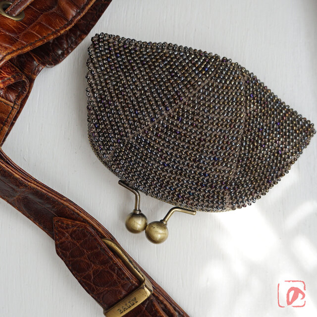 ばあば作♪シードビーズの大きめがま口（galassia・1754）