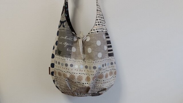 バルーンバッグ ショルダー（パッチワーク） | iichi 日々の暮らしを