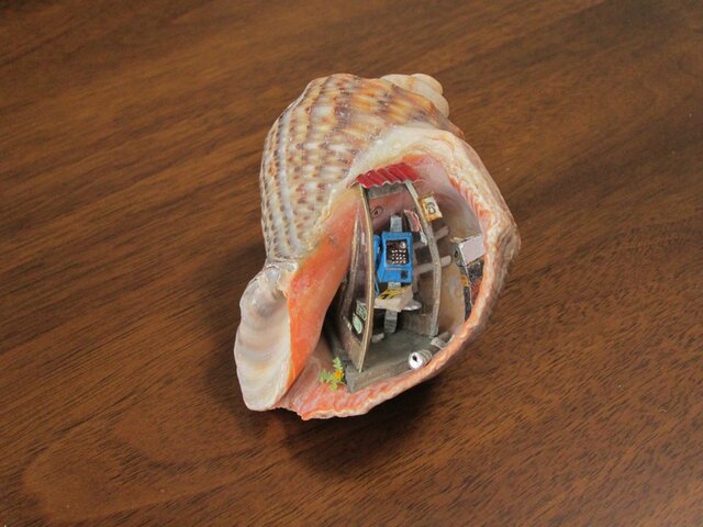 貝がら ミニチュア 青電話の画像1枚目