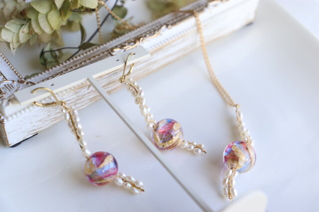 ヴェネツィアンビーズと淡水パールのネックレス | iichi 日々の暮らし