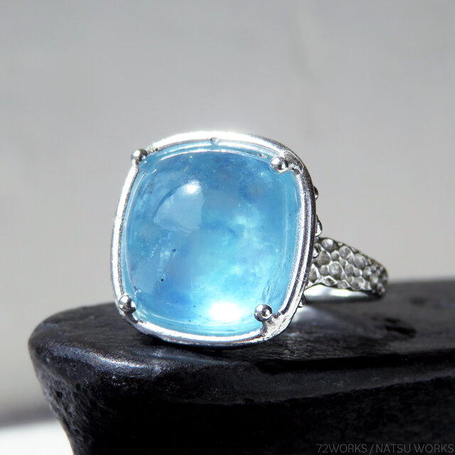 アクアマリン リング / Aquamarine Ring []