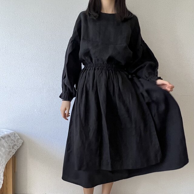 リネン.コットンの二重スカート(黒)の画像1枚目