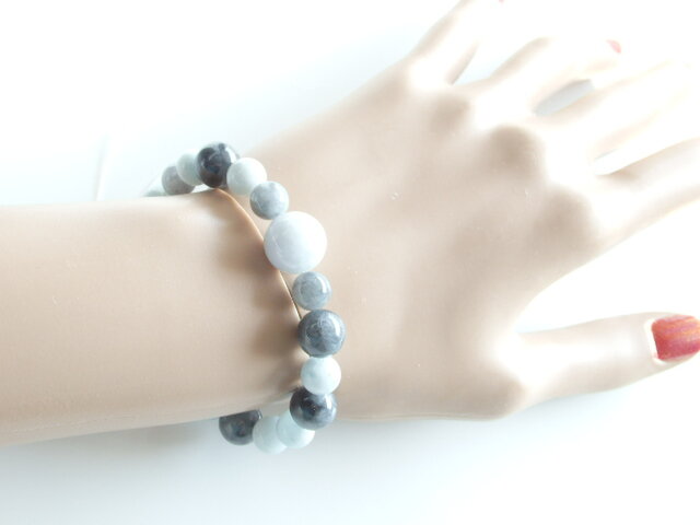 ミャンマー翡翠たん！綺麗！素敵！ズンてくる！ 自社一貫仕上げ】 天然翡翠 高品質 美発色 艶あり 含浸処理なし 未加工