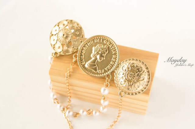 女王様のコインの勲章ブローチ』欧州アンティーク風 | iichi 日々の