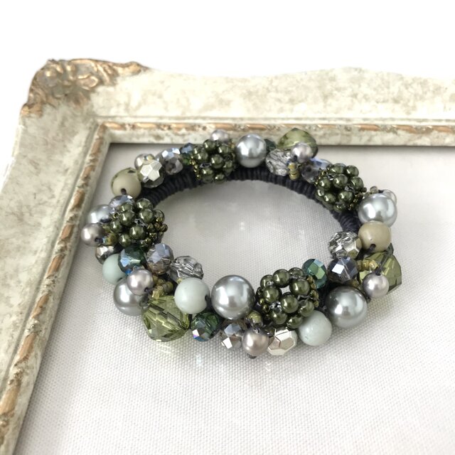 シュシュ  ヘアゴム  ビーズ  グリーン ビーズボール の ビジュー クロッシェ シュシュ グリーン 緑