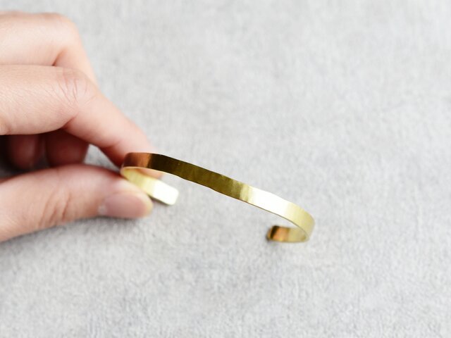 バングル・マットゴールド】ヴィンテージな真鍮 槌目・フラット