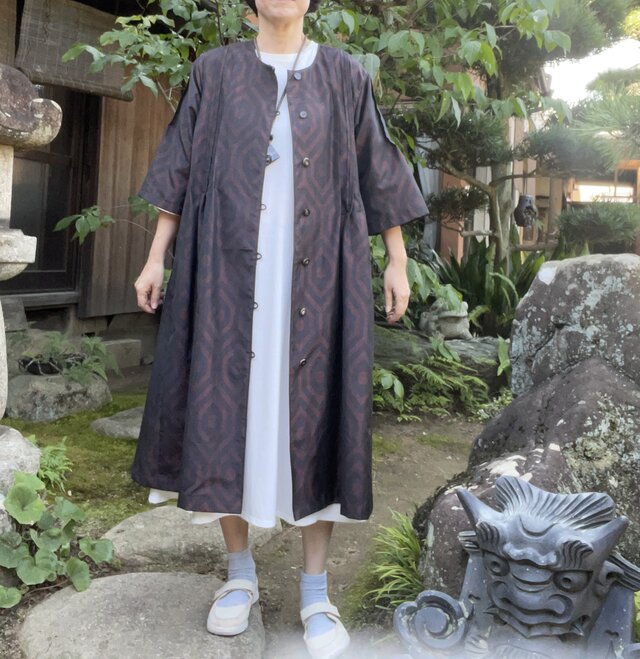 着物リメイク】大島紬の羽織れるワンピース/タック/Aライン | iichi ...