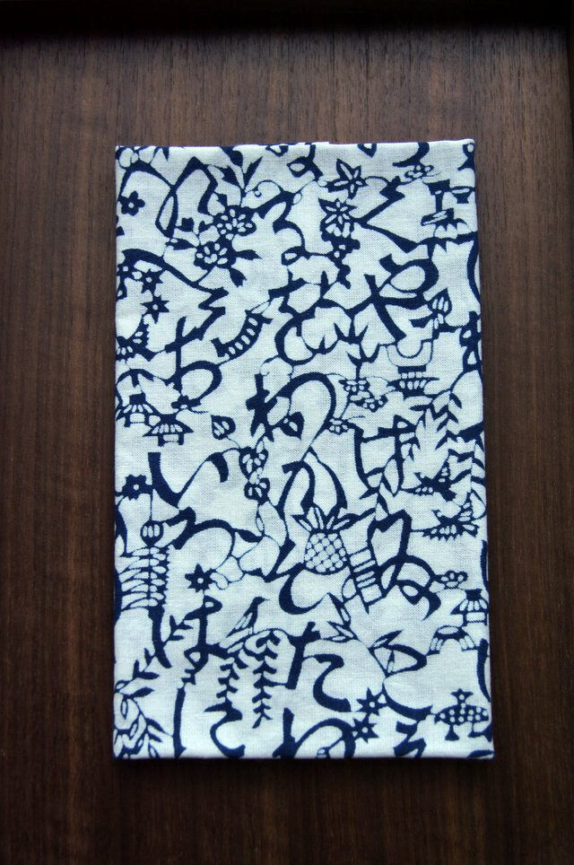 天然藍の型染め手拭い　飾りいろは