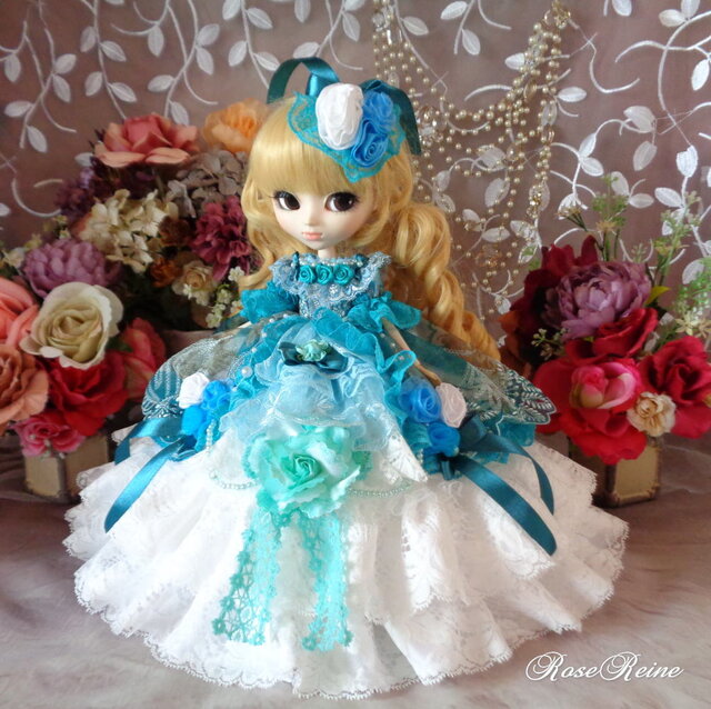 エリザベート王妃 煌めきのトルコブルー＆ブラックのバブルフォルムドールドレス エリザベート王妃 煌めきのトルコブルー＆ブラックのバブル