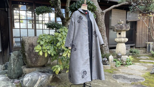 着物リメイク 古い 大島紬 から リメイク した コ一ト ～緑～