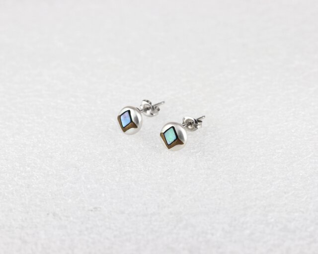 raden small d earrings | iichi 日々の暮らしを心地よくする