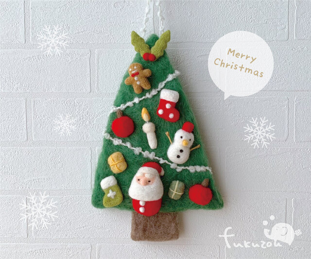 クリスマスツリーのタペストリー＊フェルト iichi 日々の暮らしを心地よくするハンドメイドやアンティークのマーケットプレイス