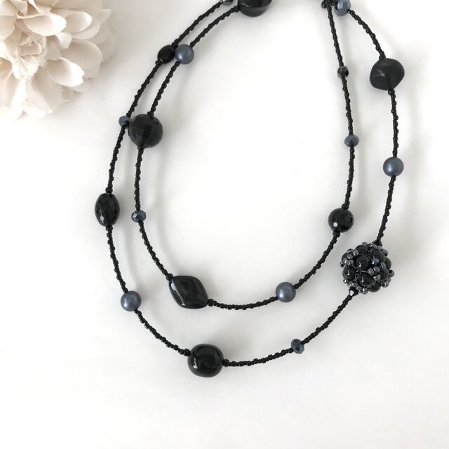【美品レア】♡アンテプリマ♡ブラックビーズネックレス ポーチ付き 美品レア♡アンテプリマ♡ブラックビーズネックレス ポーチ付き