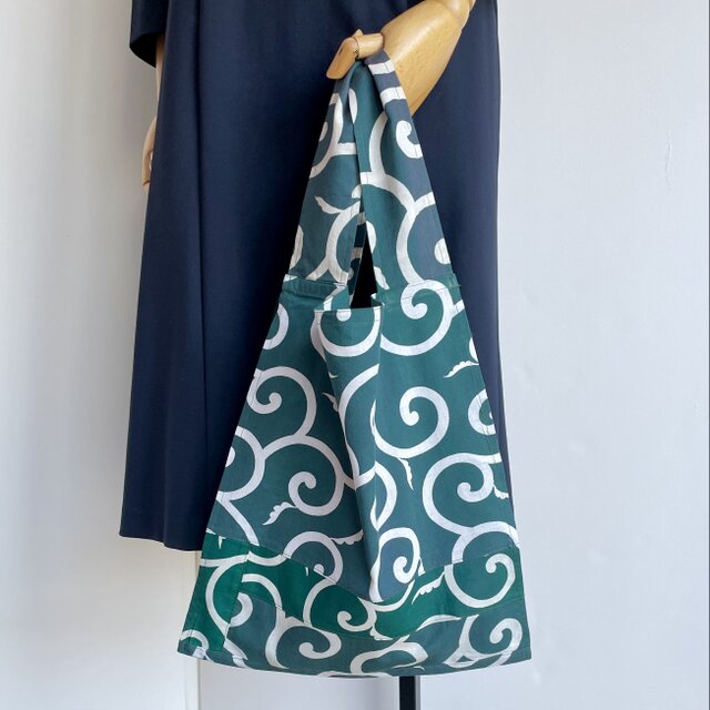 レジ袋タイプ エコバッグ 大【送料込み】風呂敷リメイク 唐草模様