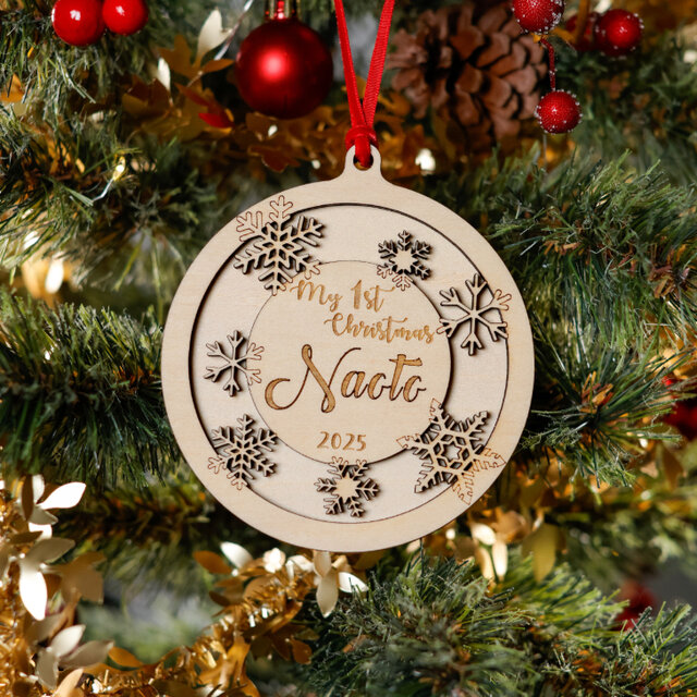 〈名入れ〉雪の結晶　クリスマスオーナメント　スタンドつき