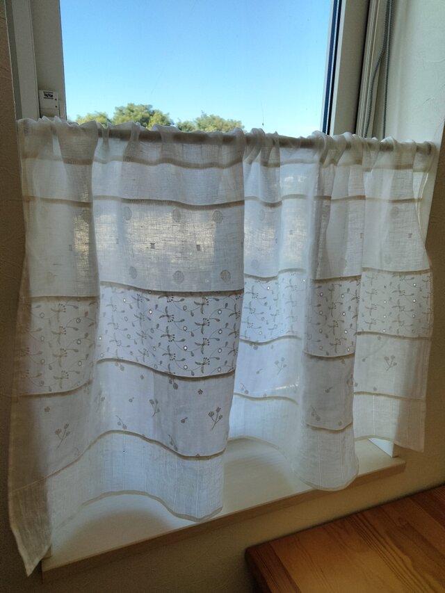 ★可憐な刺しゅうたちの★5段♥カフェカーテン♥