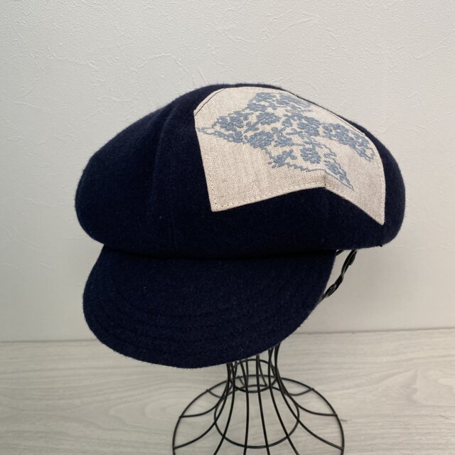 TOPI 刺繍生地とウールのベレー帽（ネイビー） - ハンチング