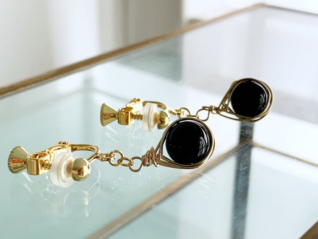 ユニセックス 】意思・思いを貫く力をサポート「オニキス」一粒ピアス