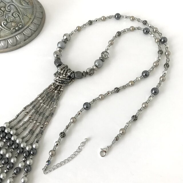 ビーズ タッセル Yネックレス アンティーク シルバー色 | iichi 日々