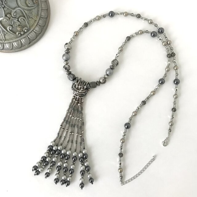 ビーズ タッセル Yネックレス アンティーク シルバー色 | iichi 日々