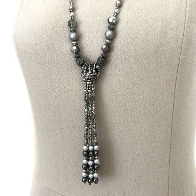 ビーズ タッセル Yネックレス アンティーク シルバー色 | iichi 日々