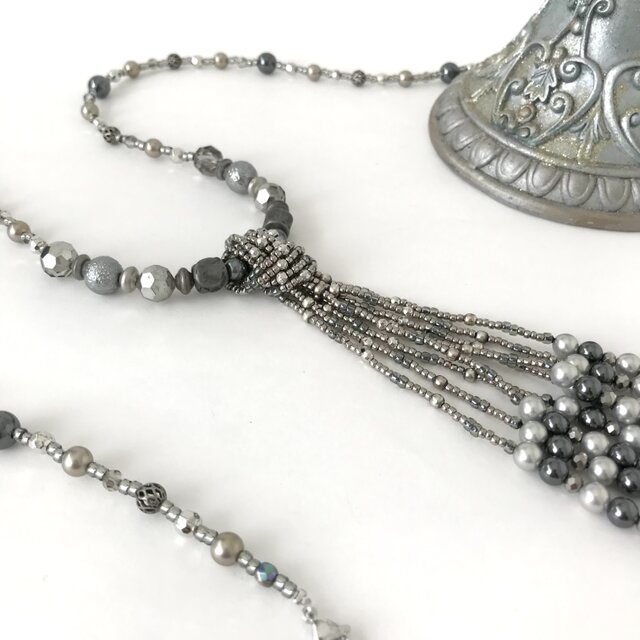 ビーズ タッセル Yネックレス アンティーク シルバー色 | iichi 日々