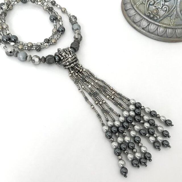 ビーズ タッセル Yネックレス アンティーク シルバー色 | iichi 日々