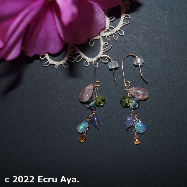 *寒露*露が冷気によって凍りそうになるころのピアス