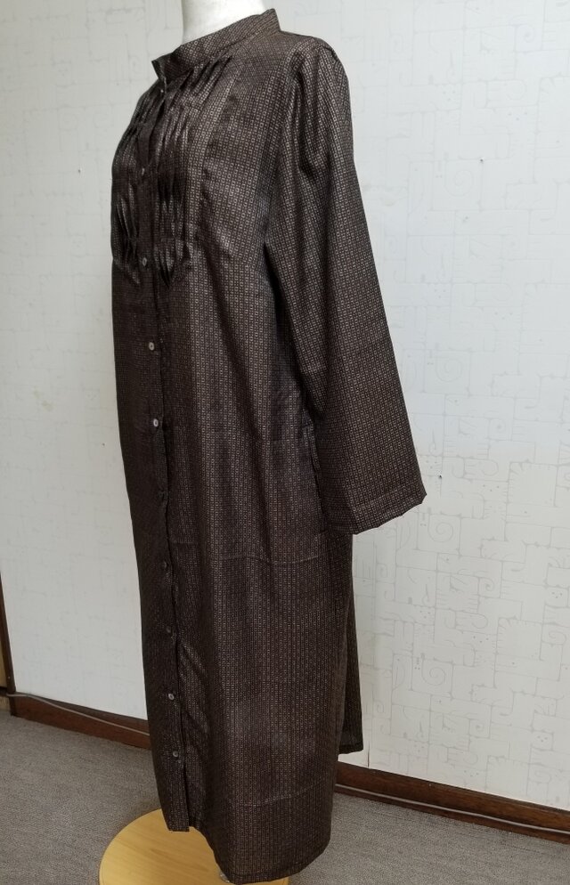 ハ*ー様 【未使用大島着物リメイク】お洒落なピンタック入りワンピース✤L〜3L✤ 大島紬リメイク フロントピンタックヨーク切り替えワンピース | iichi