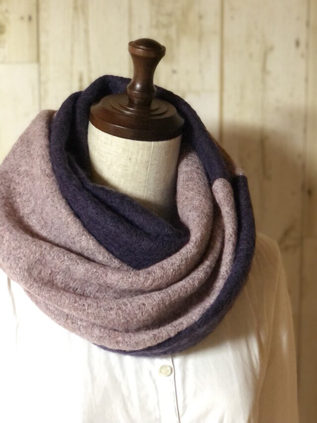 楽チン❣️かぶるだけ★タムニットのふんわりスヌード❤️ラベンダー×バイオレット