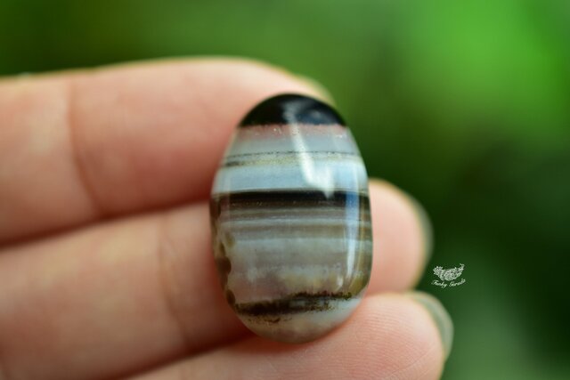 【コレクターズアイテム】ボツワナアゲート 瑪瑙ボツワナアゲート ルース1 カポジョンS580 | iichi 日々の暮らしを