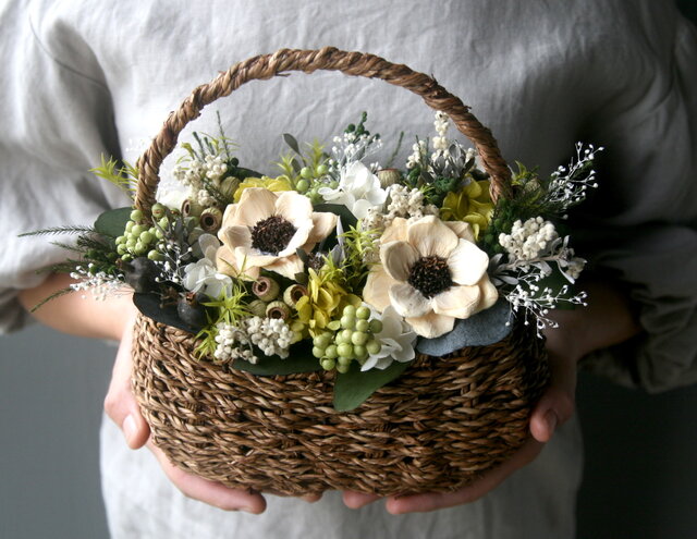 Flower basket pine flower white green-の画像1枚目