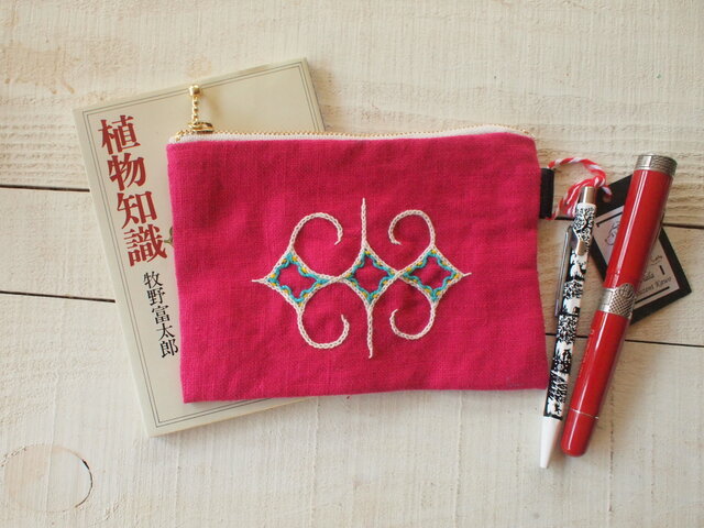 アイヌ刺繍 リネンスタイ 14まいめ アイヌ刺繍 リネンスタイ 14まいめ