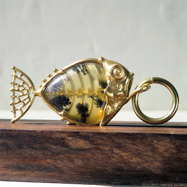デンドリティックオパール フィッシュ チャーム / Dendritic Opal Fish charms