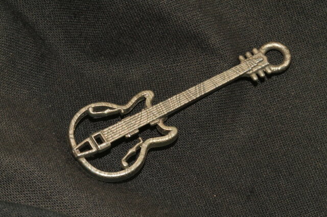 ギター型アクセサリーⅢ型　クロム製