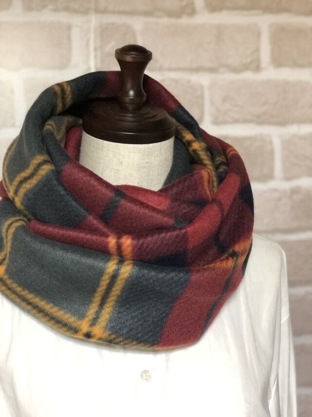 ボリュームたっぷり❣️フリースのあったかスヌード❤️バーガンディチェック