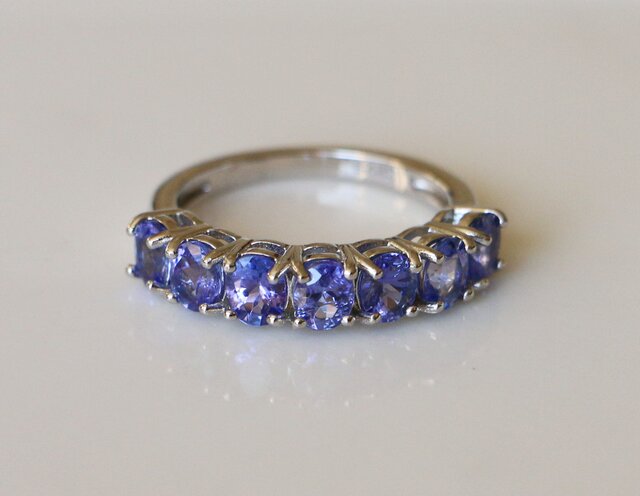 ハーフエタニティ＊天然タンザナイト 指輪＊15号 SV | iichi 日々の