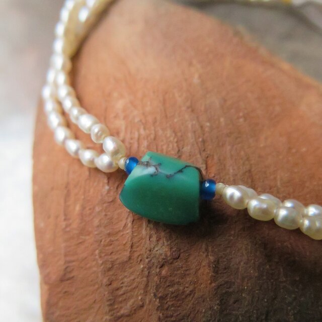 アンティーク　チベタンターコイズ　＆　珊瑚　＋　淡水真珠　タルチョ　ブレスレット　百世 momotose（東）