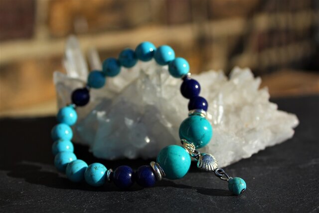 ターコイズ、サファイア 海を思わせるブレスレット | iichi 日々の