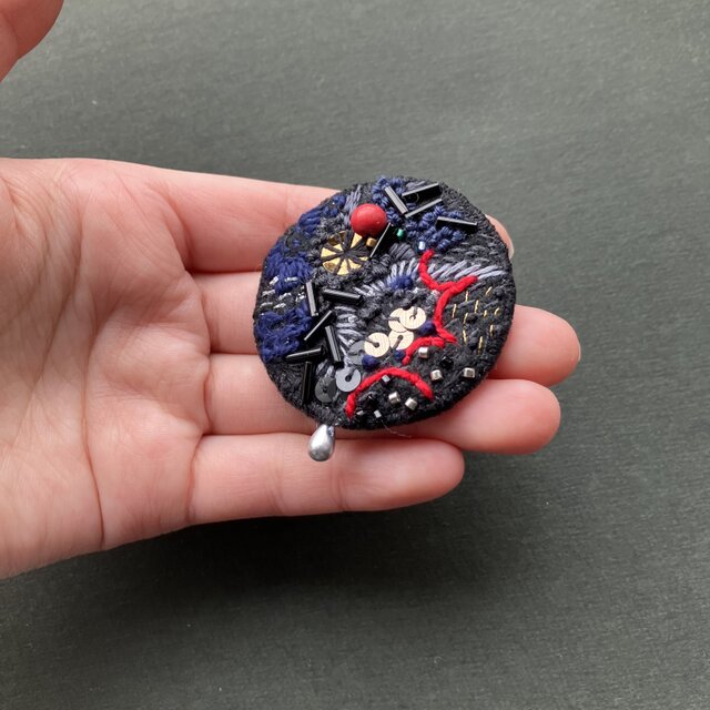 和モダンBROOCH