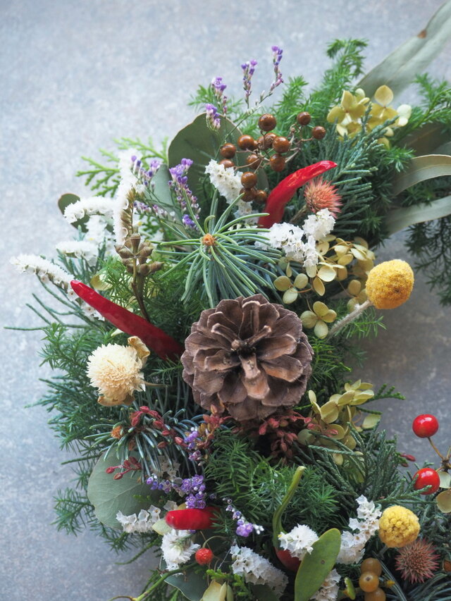 クリスマスを彩るヤドリギのハーフリース クリスマスを彩るヤドリギのハーフリース