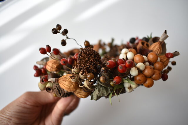 木の実のリース 17 | iichi 日々の暮らしを心地よくするハンドメイドや