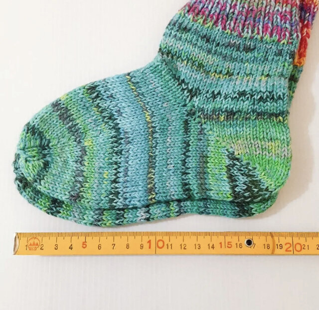 手編み 毛糸靴下 ハンドメイド 素朴 小さめ 暖か - 靴下