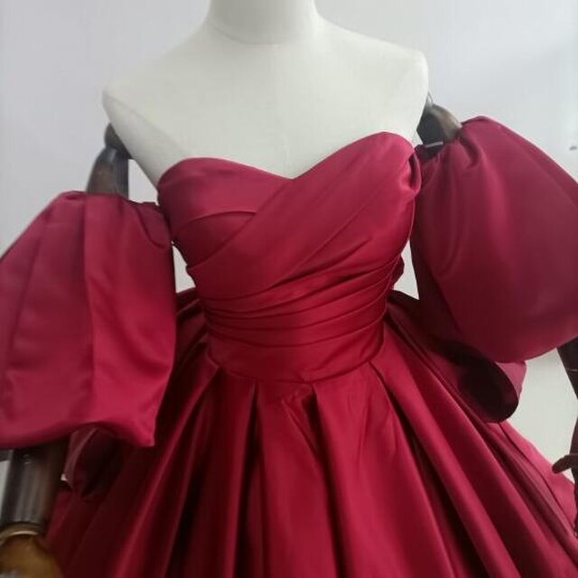 高品質！赤 カラードレス Aライン ベアトップ 取り外し袖 ふっくら柔らかなバッフォーマル/ドレス