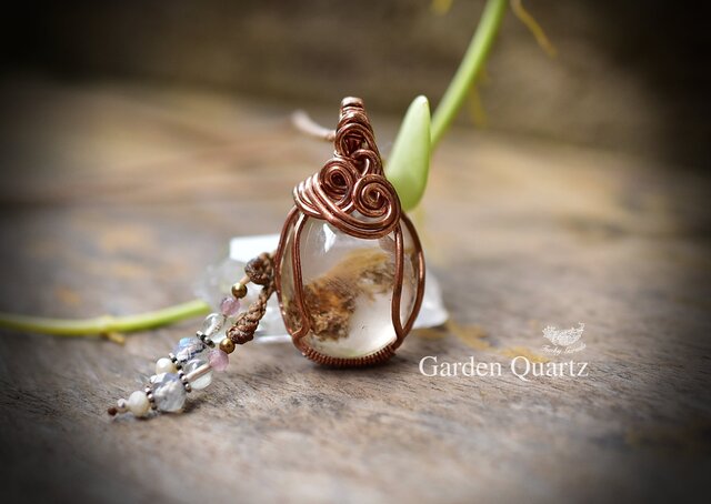 動きある植物の蔓☆wire wrapping☆ガーデンクォーツ ネックレス762