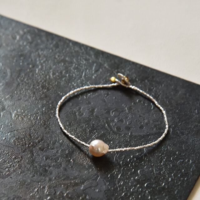 あこや真珠バロック・シルバービーズブレスレット　b0875