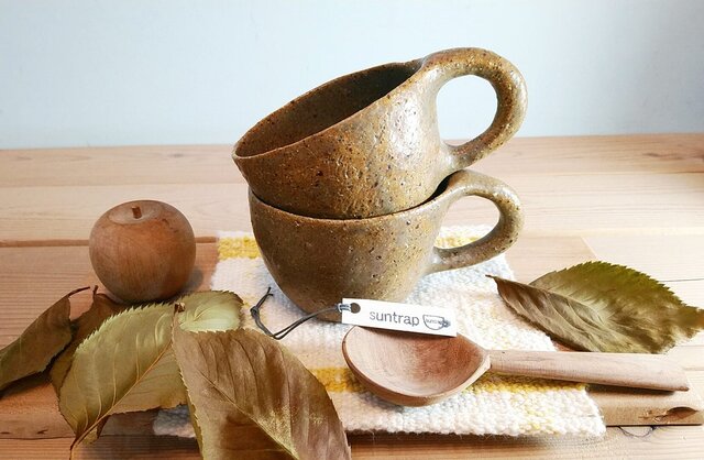 どんぐり色マグカップ | iichi 日々の暮らしを心地よくする