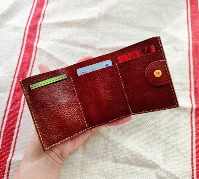 イタリアンレザー】身軽にキマる♪手縫いの三つ折り財布（革/ミニ財布